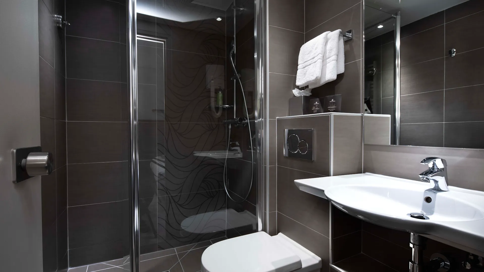 Hotel Eiffel Saint Charles Parijs