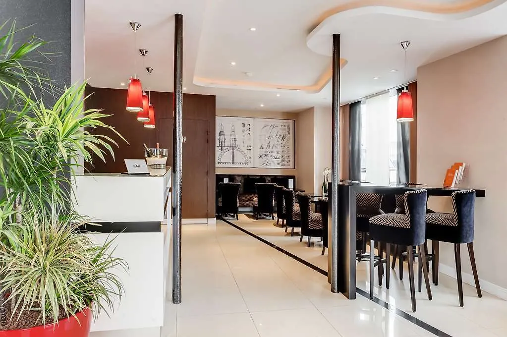 Hotel Eiffel Saint Charles Paris